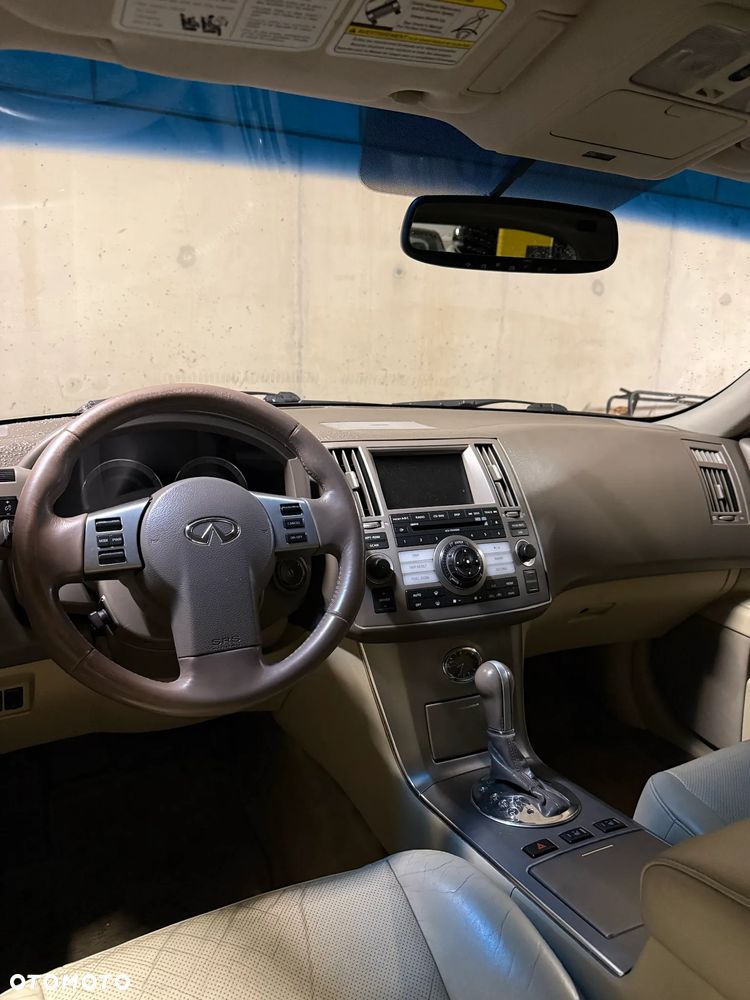 Infiniti FX - 21