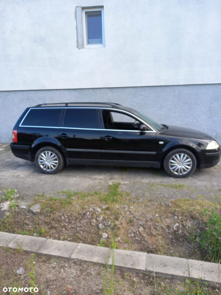 Volkswagen Passat - 4