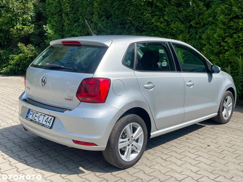 Volkswagen Polo 1.4 TDI Blue Motion Technology Lounge - 8