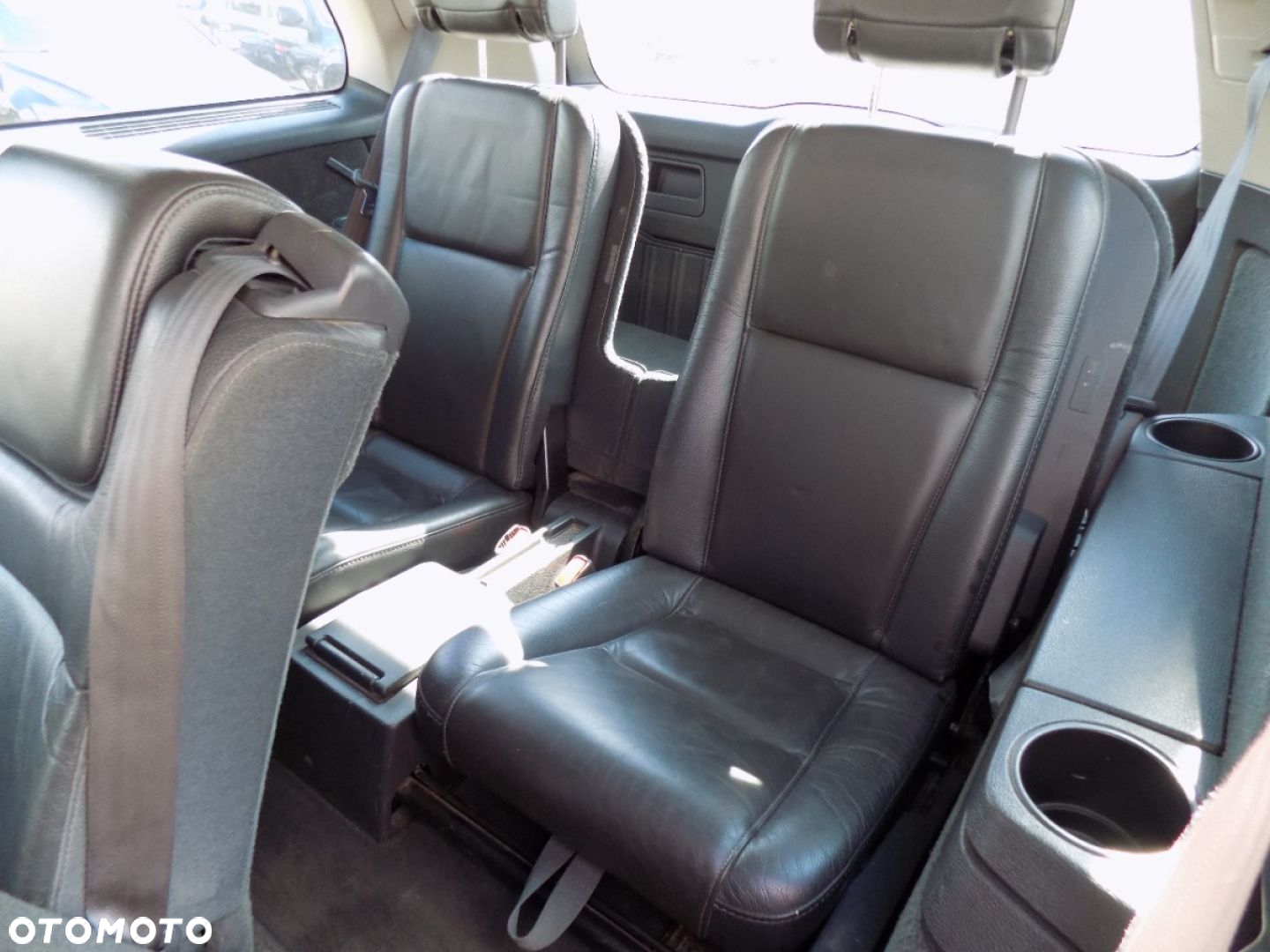 Volvo XC 90 - 9