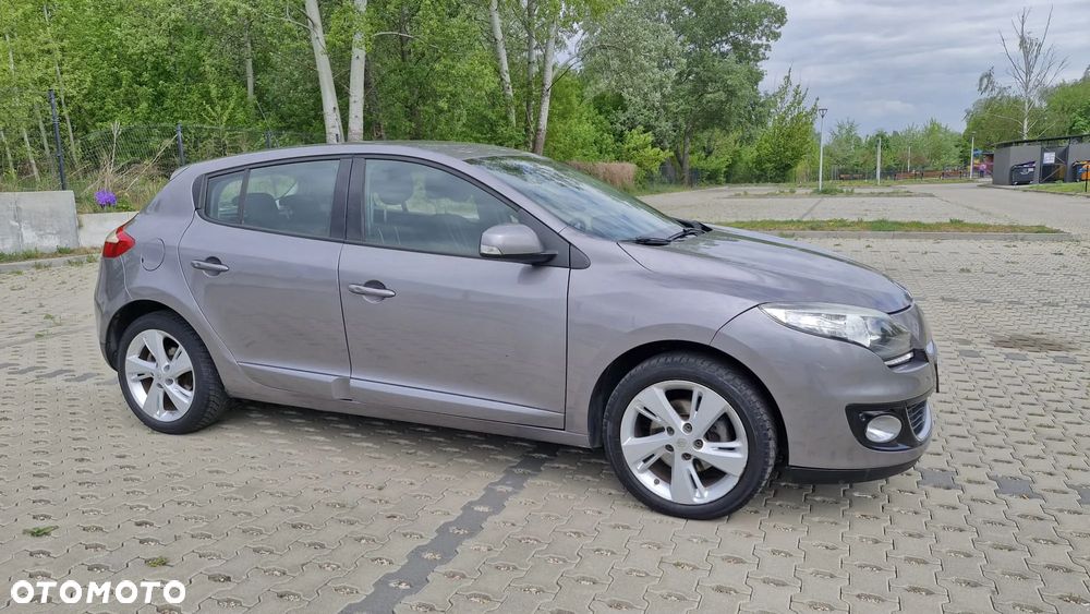 Renault Megane 1.5 dCi Zen EDC - 4
