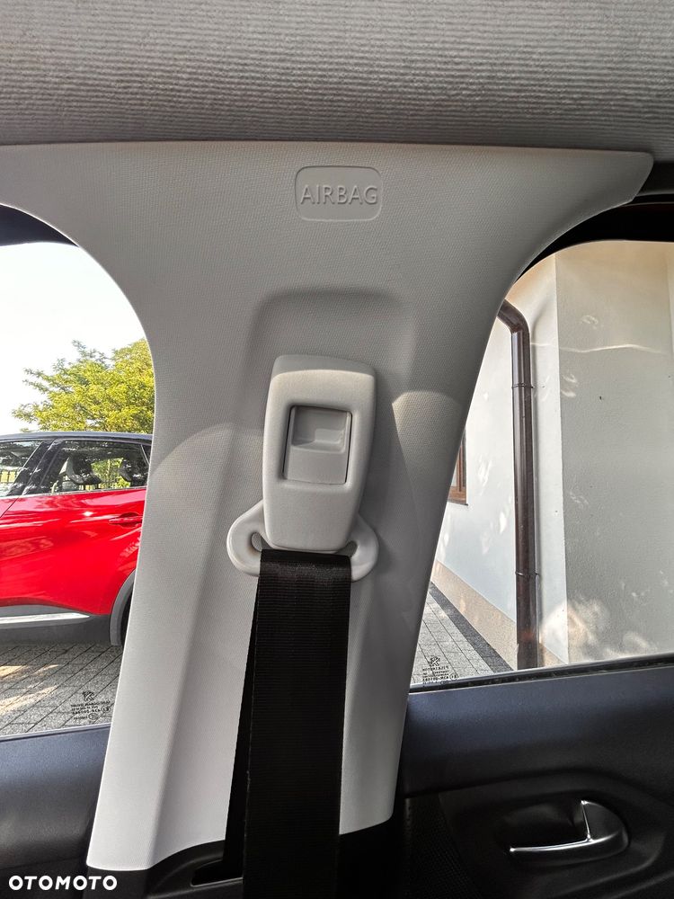Peugeot 208 PureTech 110 Stop & Start Allure - 24
