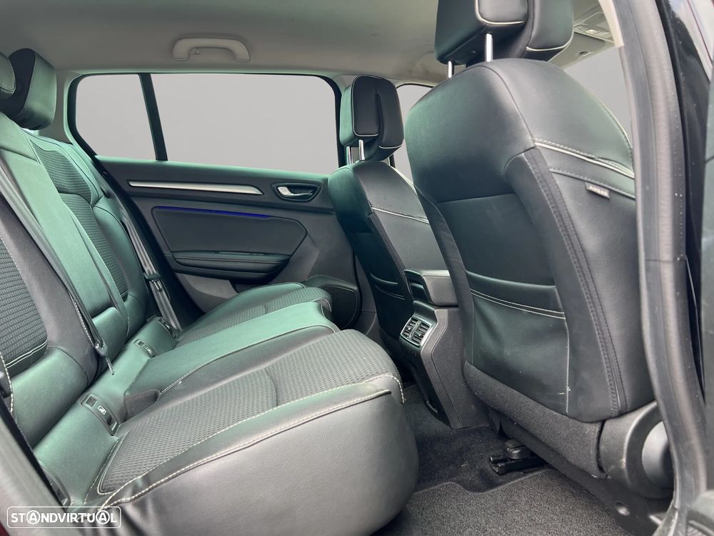 Renault Mégane Sport Tourer 1.5 Blue dCi Bose Edition EDC - 15