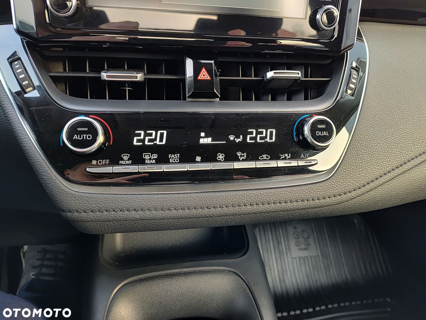 Toyota Corolla - 17