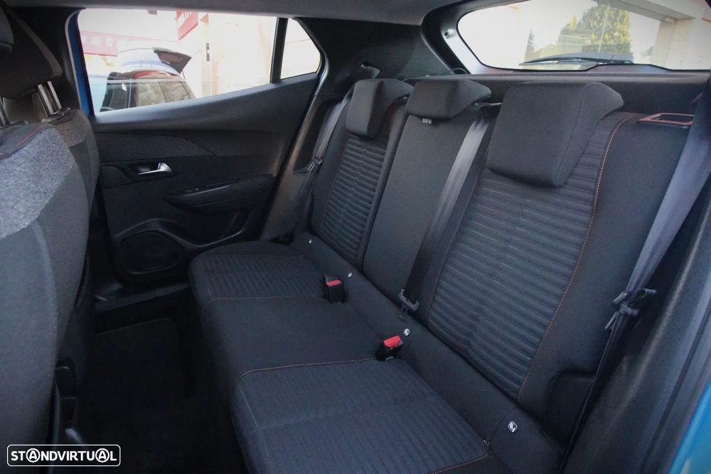 Peugeot 2008 1.2 PureTech Active Pack - 22