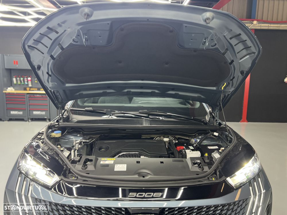 Peugeot 5008 1.2 Hybrid Allure e-DCS6 - 32