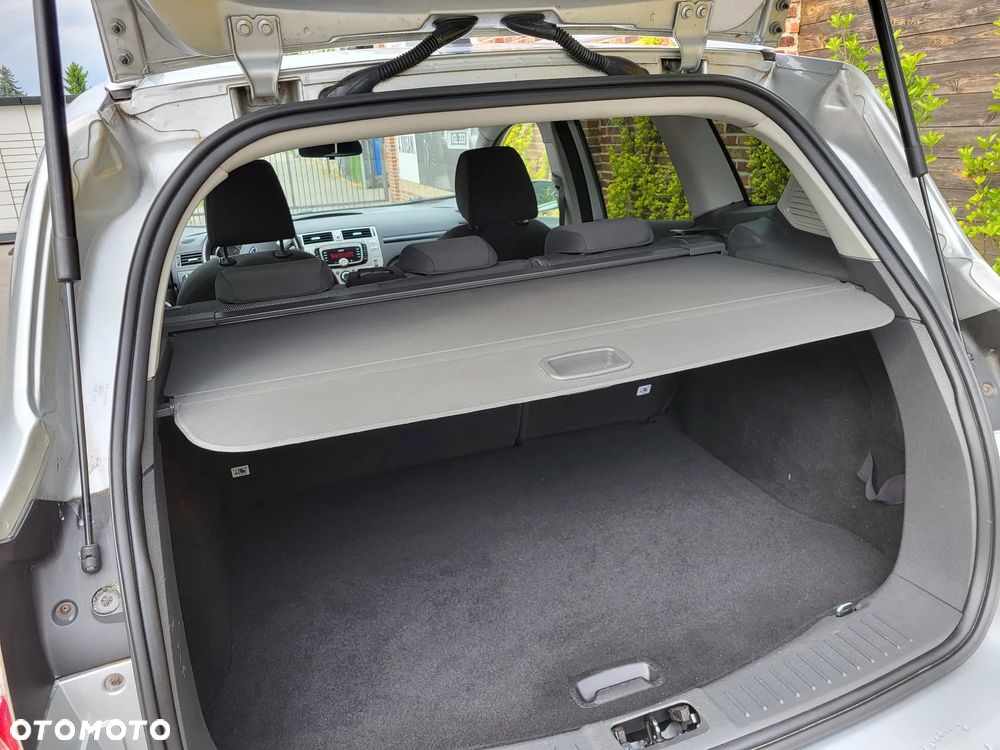 Ford Kuga - 13
