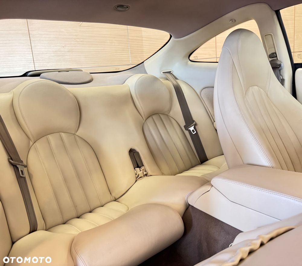 Jaguar XK8 - 13