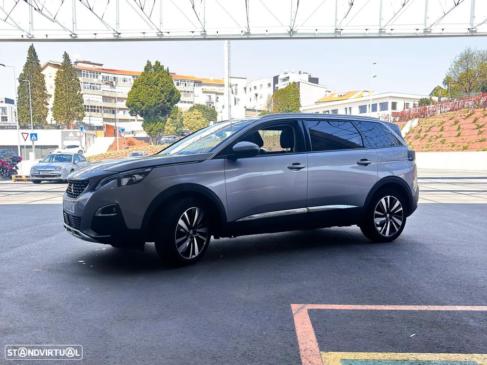 Peugeot 5008 - 5