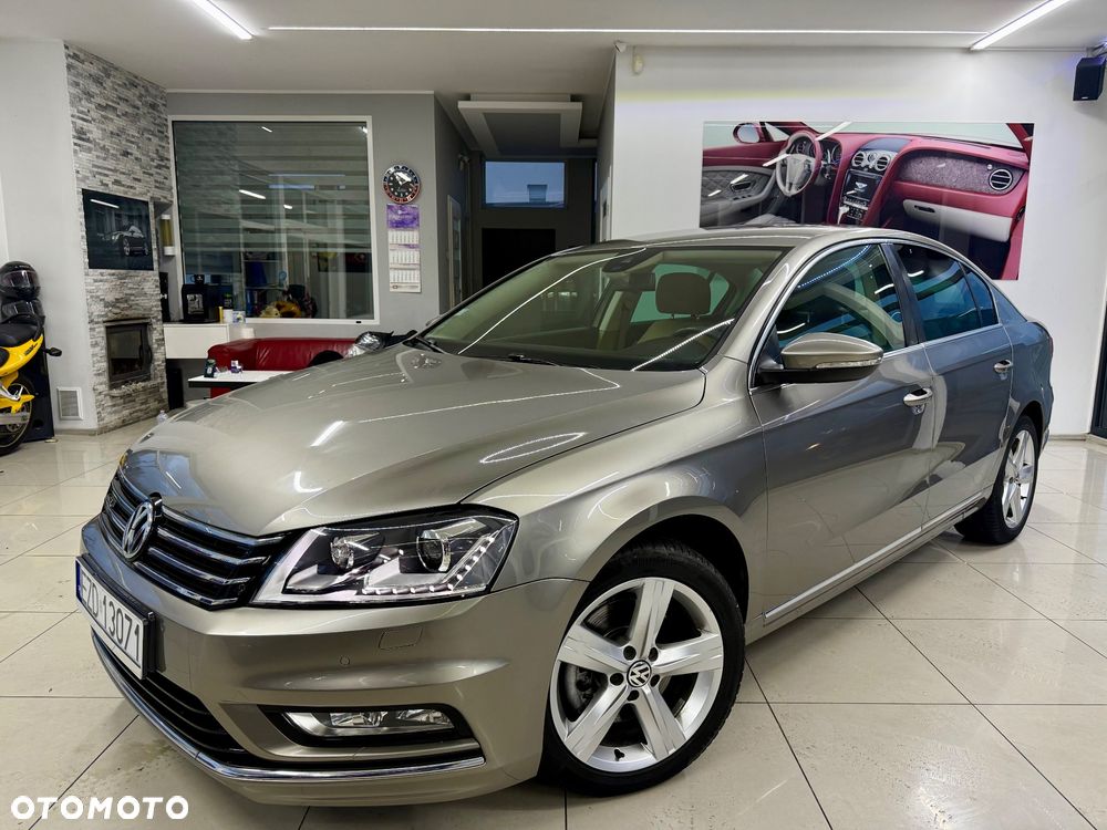 Volkswagen Passat 1.4 TSI R-Line Edition Plus - 21