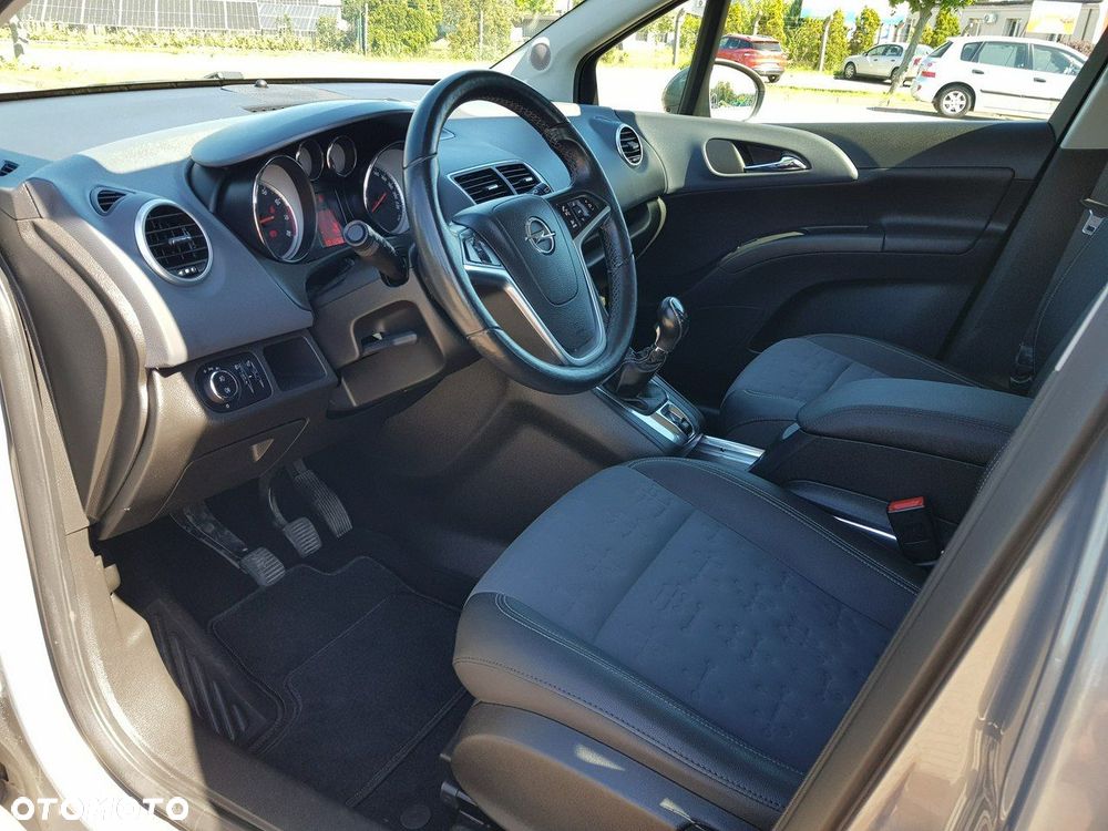 Opel Meriva - 10