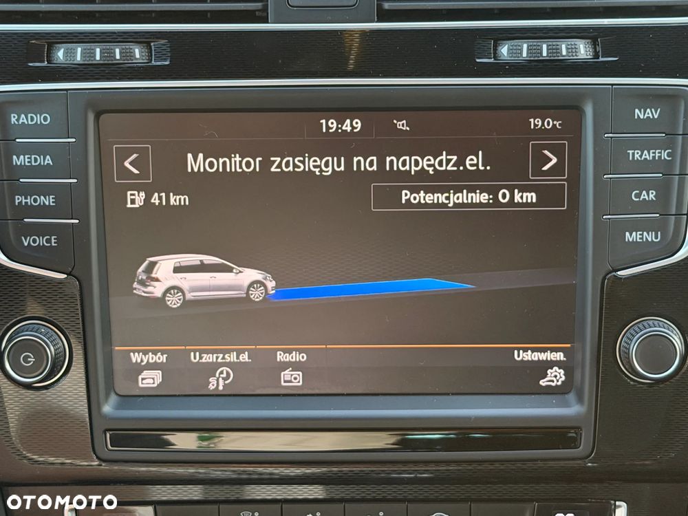 Volkswagen Golf - 16