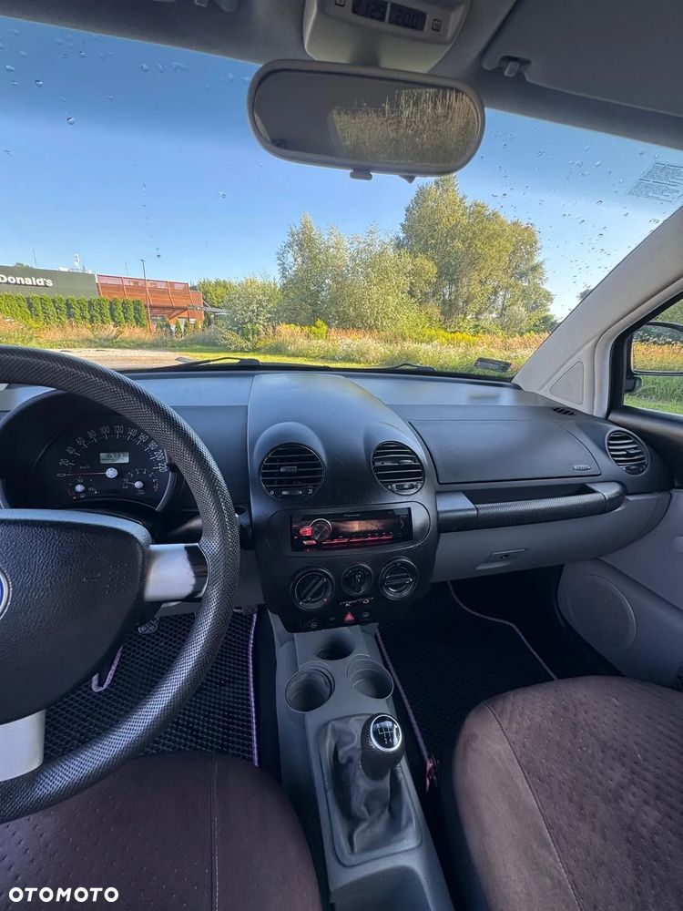 Volkswagen Beetle - 8