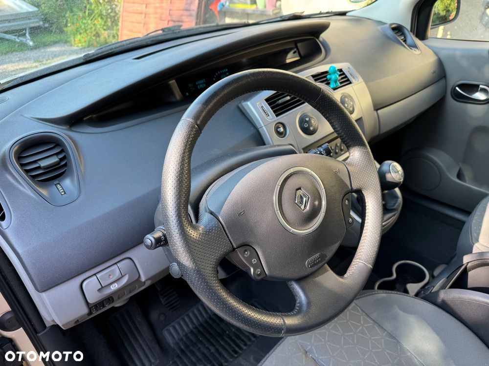 Renault Grand Scenic - 3