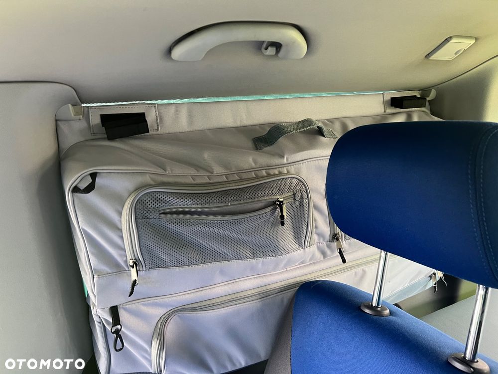 Volkswagen Multivan - 19