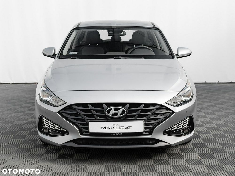 Hyundai i30 1.5 DPI Classic + - 8