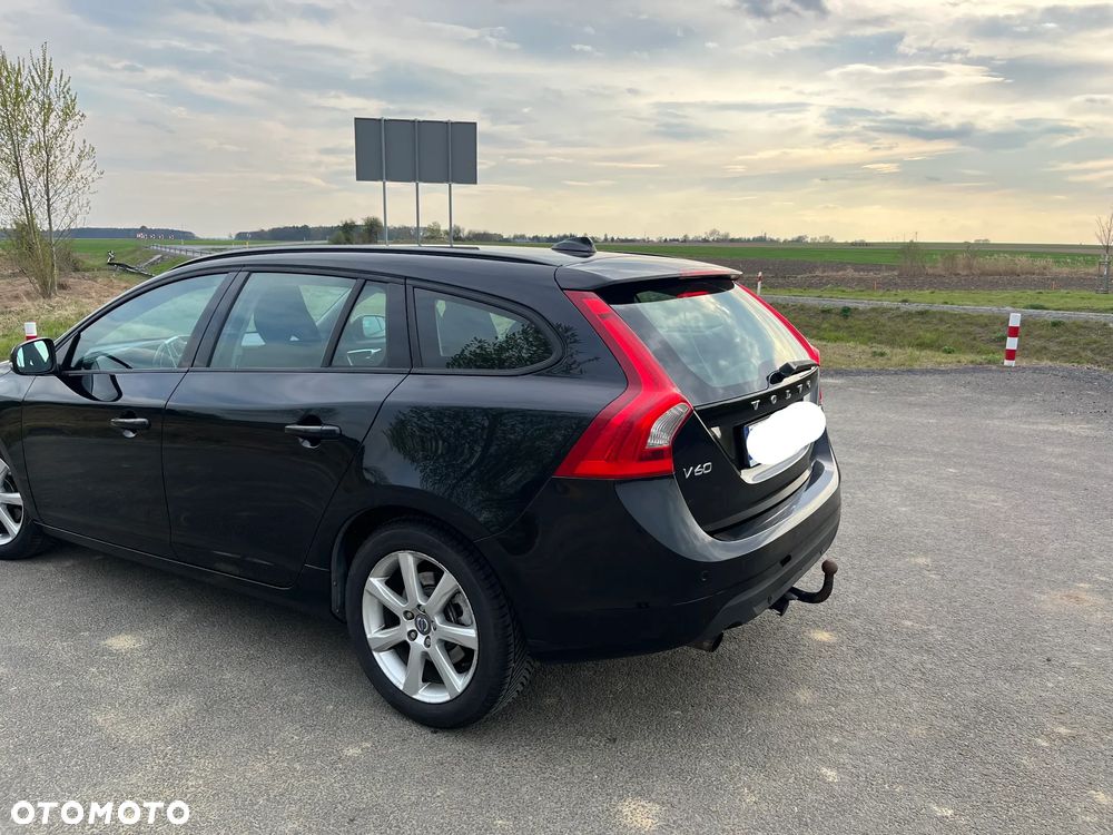 Volvo V60 D2 Kinetic - 2