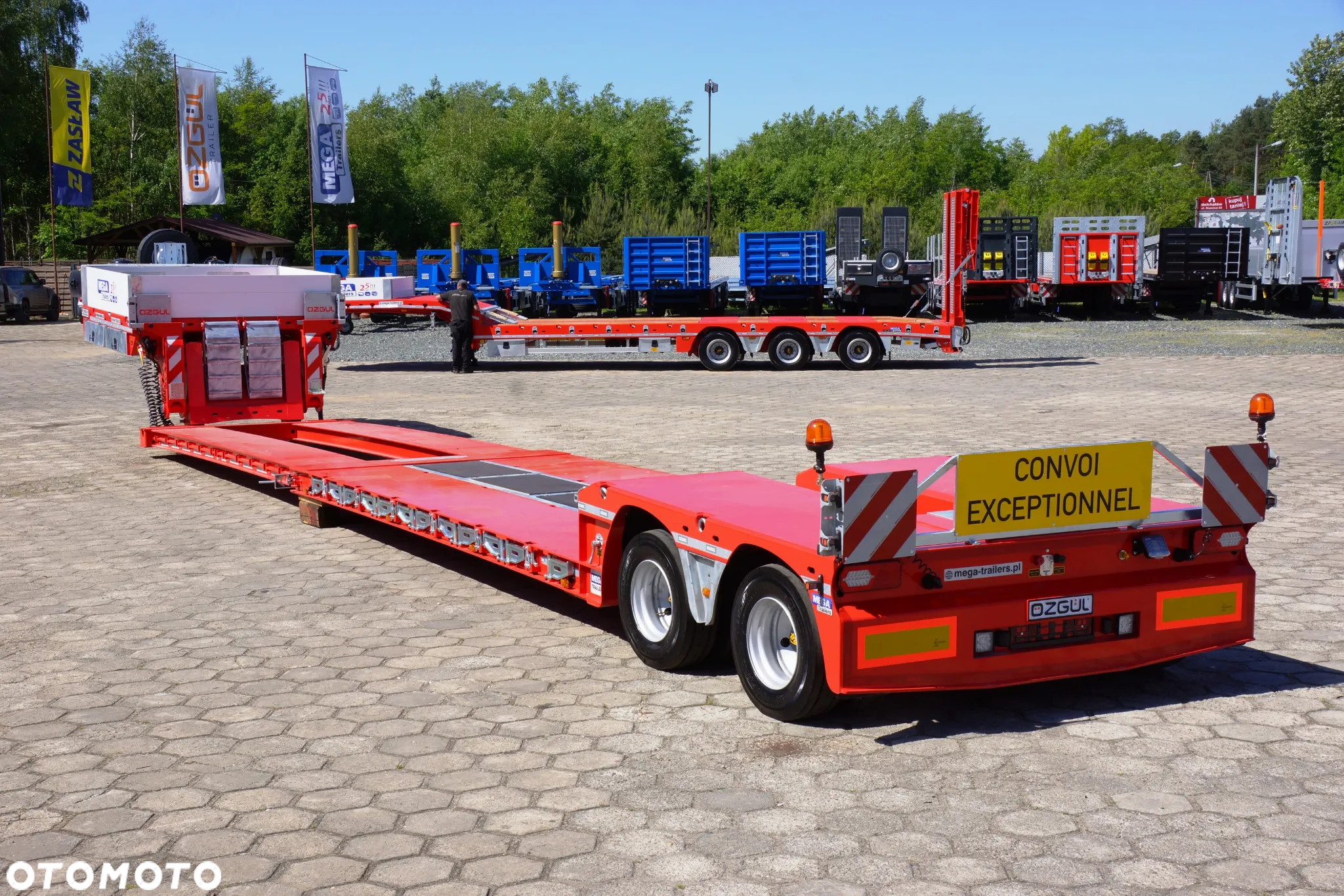 Inny TIEFBETT - MEGA TRAILERS - wersja STRONG - OSIE SAF - TRIDECK - ALUFELGI - 3