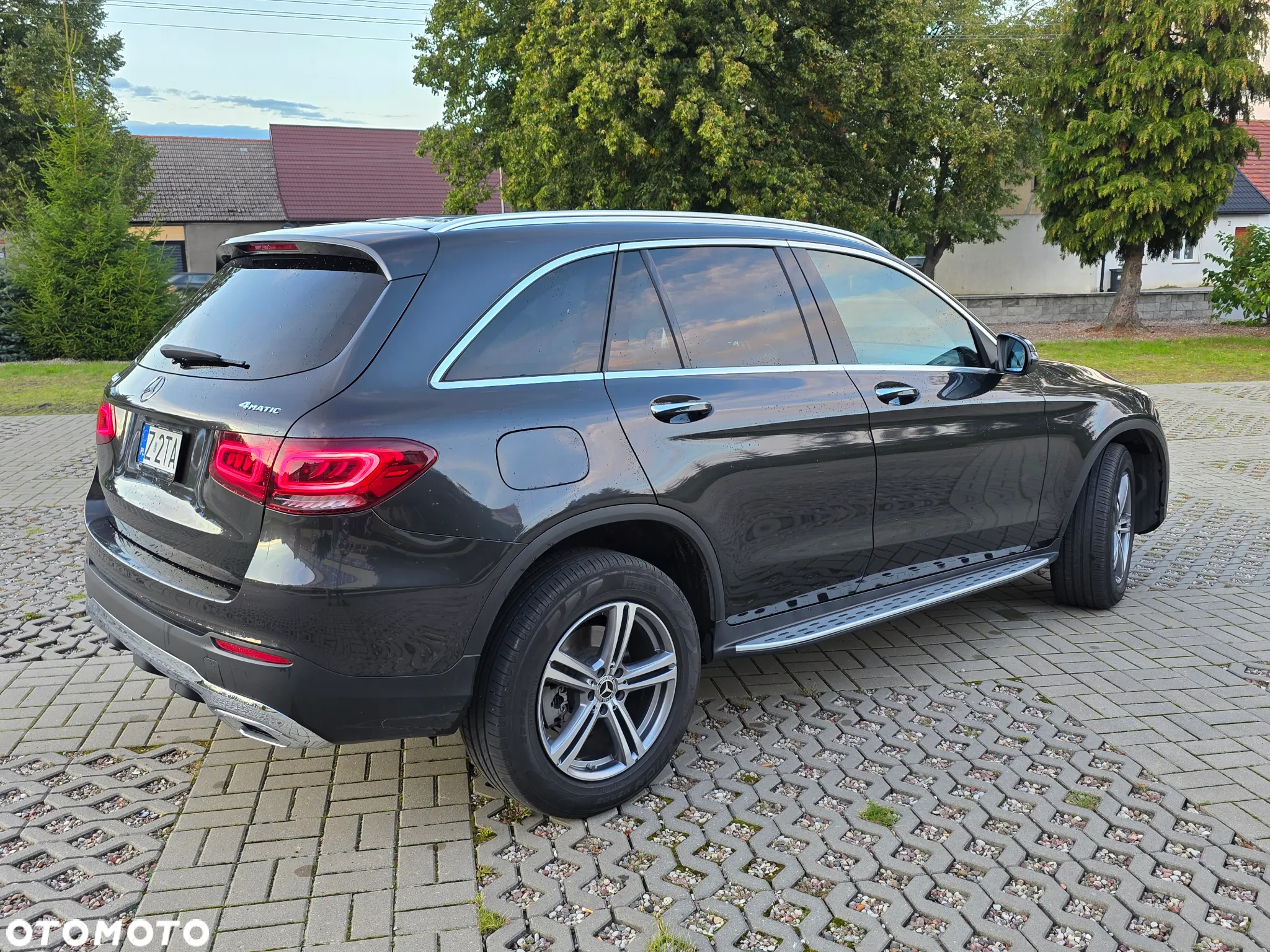 Mercedes-Benz GLC 300 4Matic 9G-TRONIC - 4
