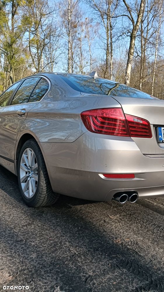 BMW Seria 5 525d xDrive - 19
