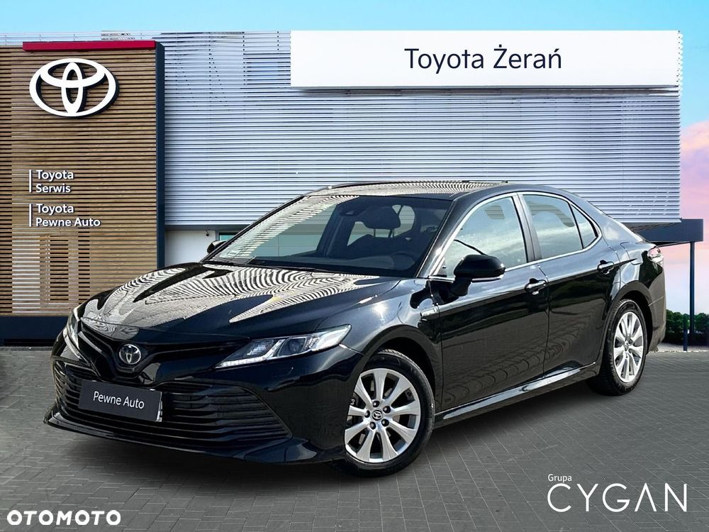 Toyota Camry 2.5 Hybrid Comfort CVT - 1
