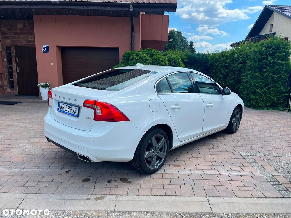 Volvo S60 D4 Geartronic Momentum - 6