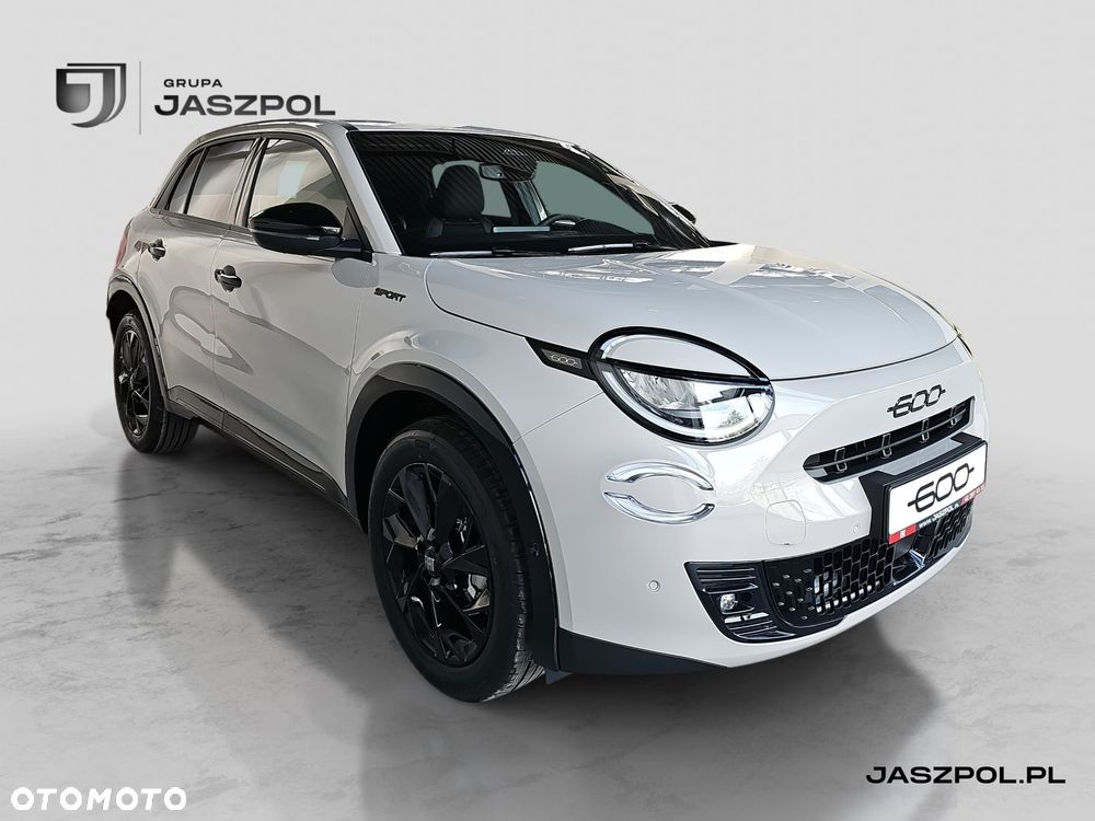 Fiat 600 1.2 Turbo Sport eDCT - 3