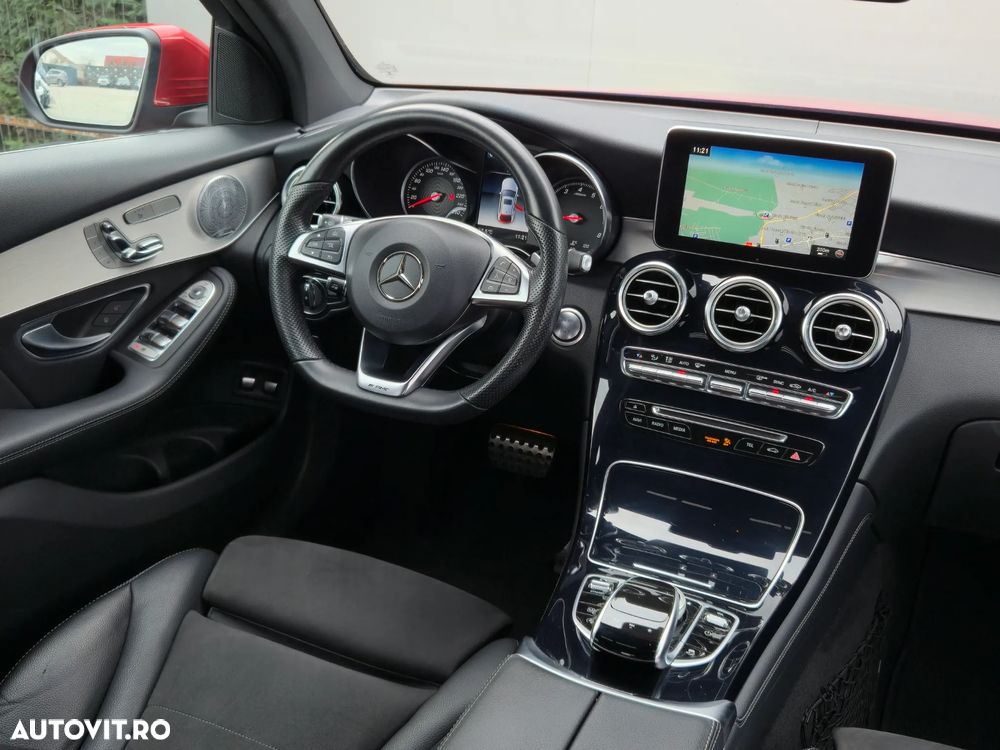 Mercedes-Benz GLC Coupe 250 4Matic 9G-TRONIC AMG Line - 28