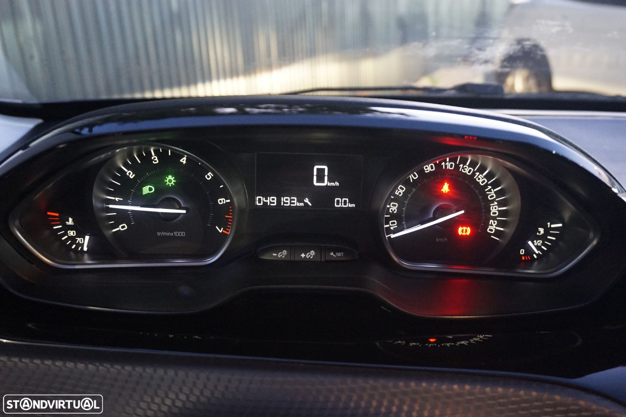 Peugeot 208 1.2 PureTech Style - 9