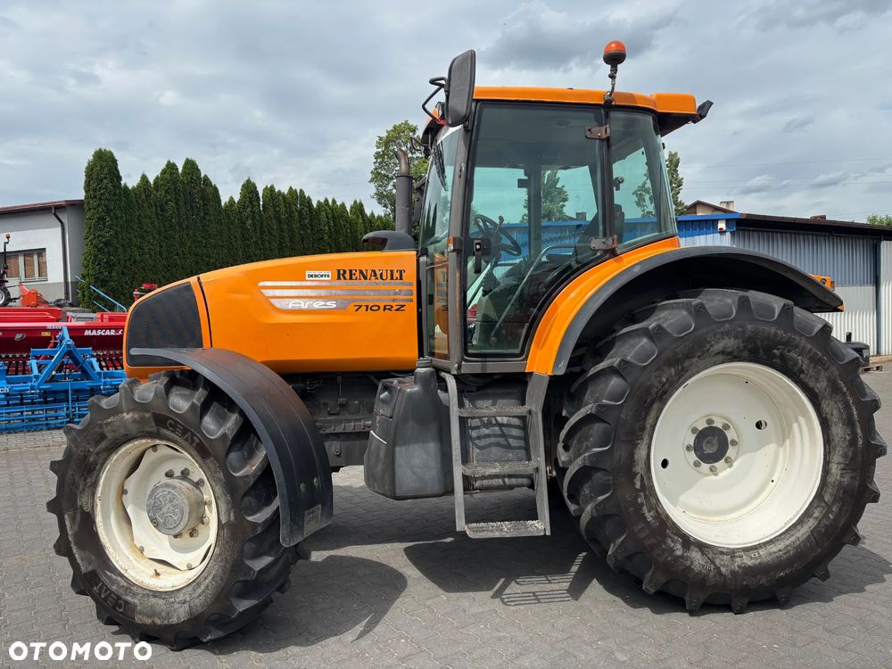 Renault Ares 710RZ - 2
