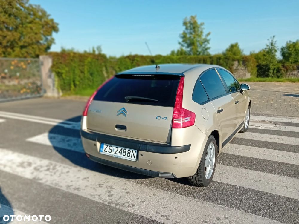 Citroën C4 1.6 HDi SX - 19