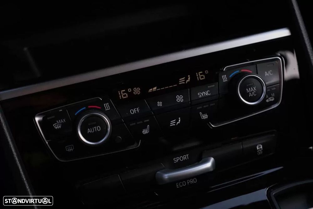 BMW 216 Active Tourer d Auto - 17