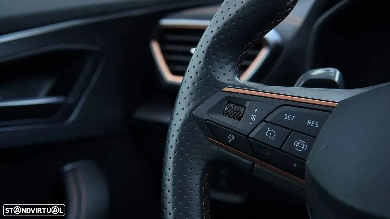 Cupra Formentor 1.4 e-Hybrid Plus DSG - 27