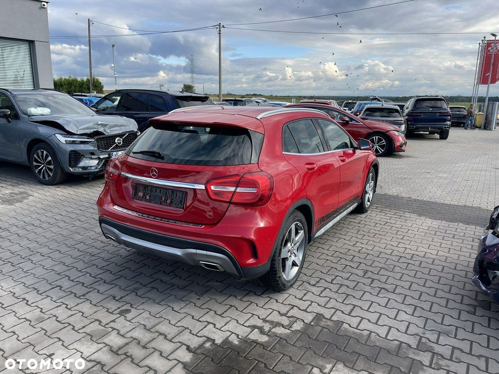 Mercedes-Benz GLA 200 (CDI) d 4Matic 7G-DCT AMG Line - 2