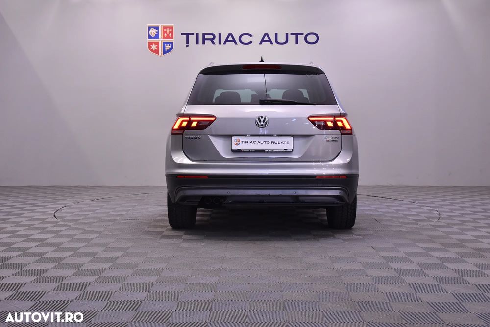 Volkswagen Tiguan - 5
