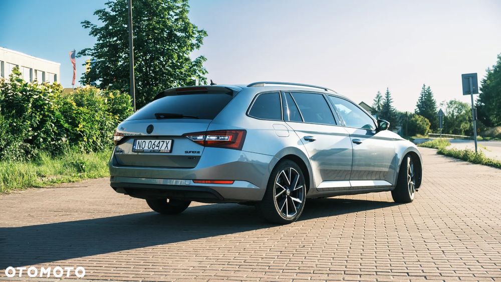 Skoda Superb 2.0 TDI 4x4 Ambition DSG - 2