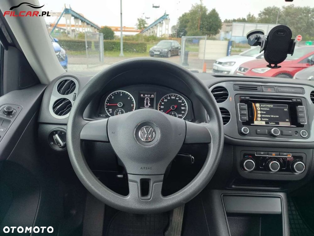 Volkswagen Tiguan - 10