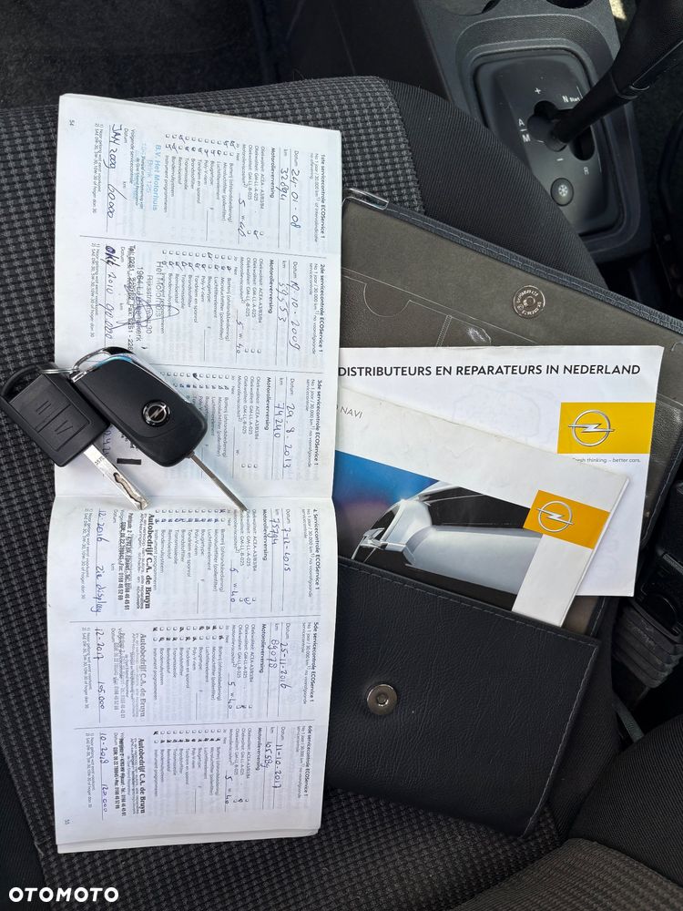 Opel Meriva 1.6 16V Cosmo Easytronic - 17