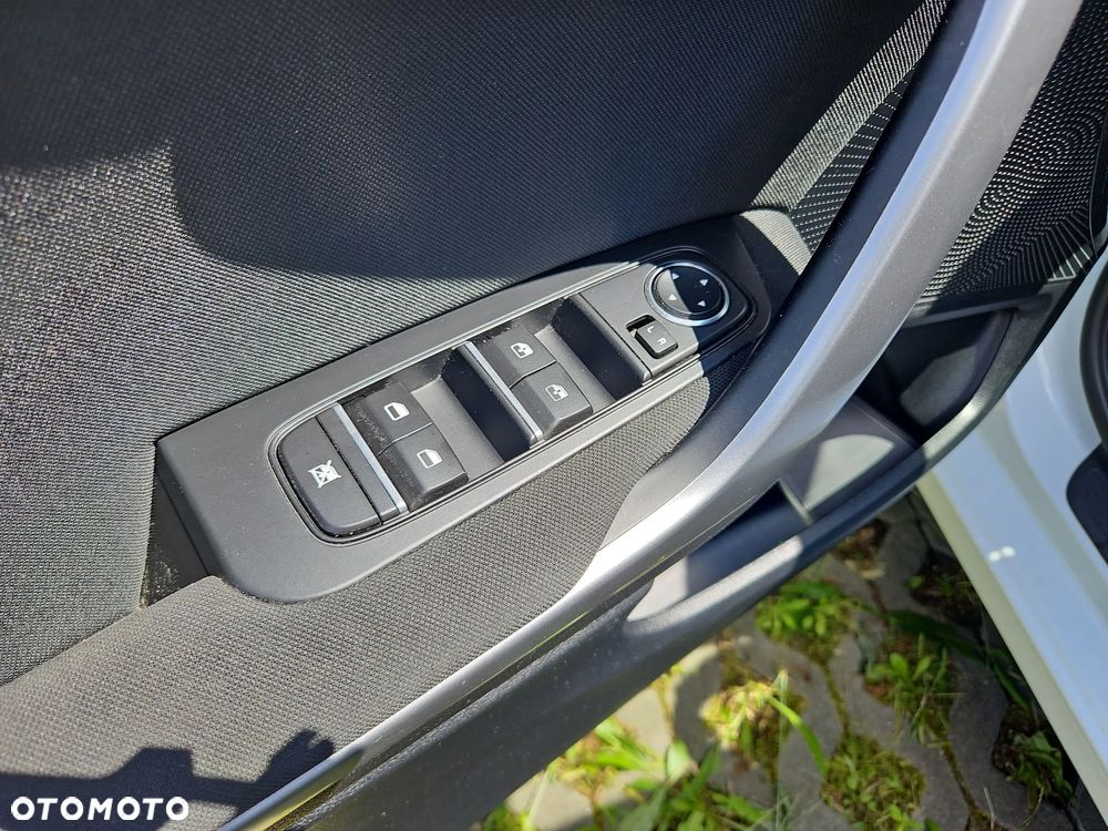 Kia Ceed 1.5 T-GDI M - 19