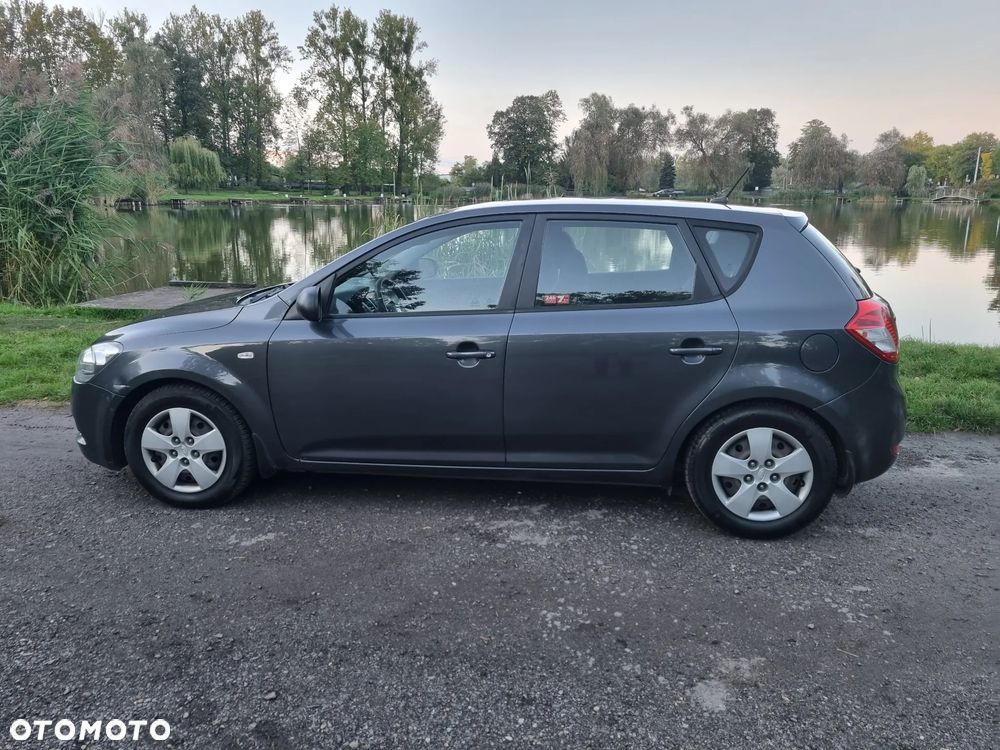 Kia Ceed 1.4 S - 10