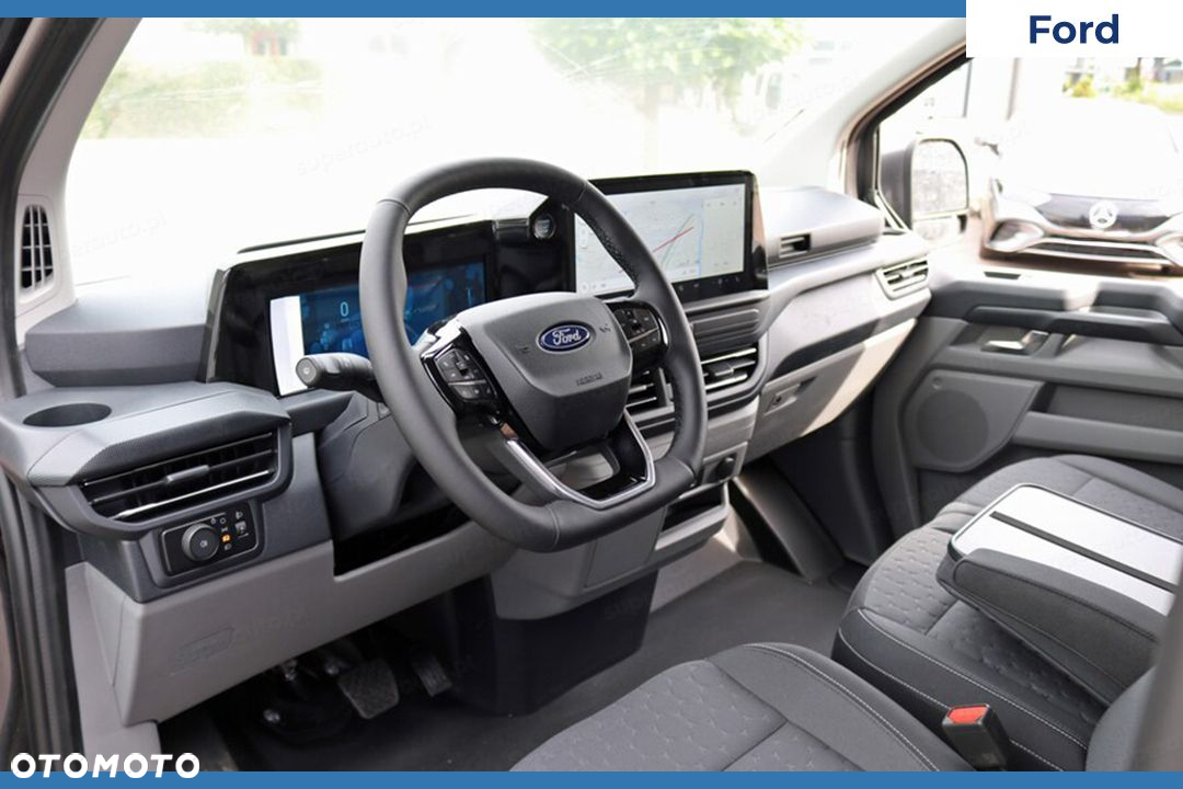 Ford Transit Custom L2H1 Limited 320 A8 2.0 170KM - 5