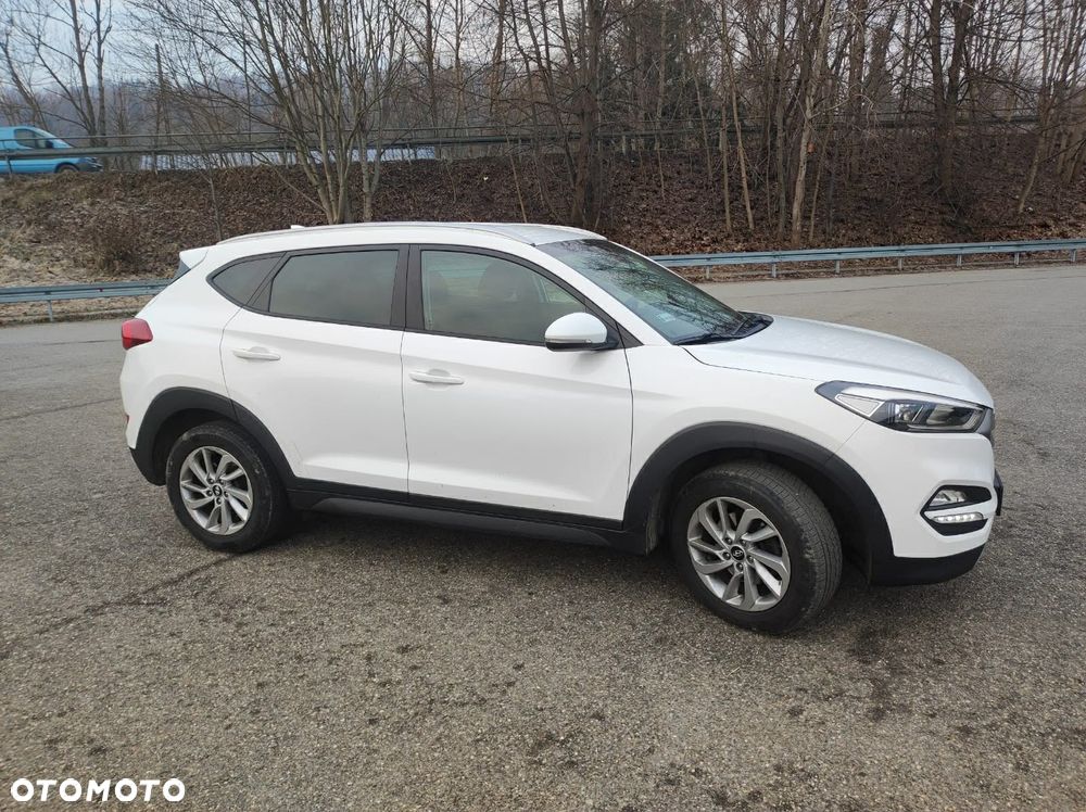 Hyundai Tucson 1.7 CRDI BlueDrive Classic 2WD - 10