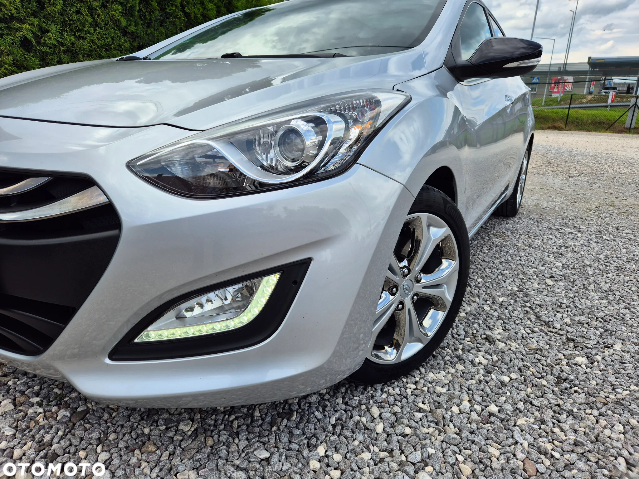 Hyundai i30 blue Kombi 1.6 GDi YES Gold - 15
