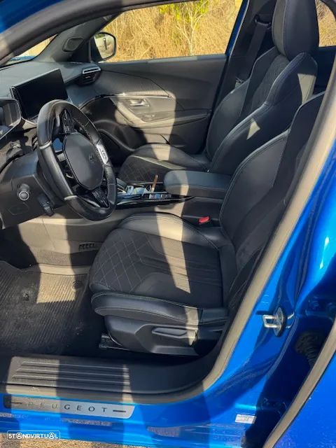 Peugeot e-2008 50 kWh GT Pack - 8