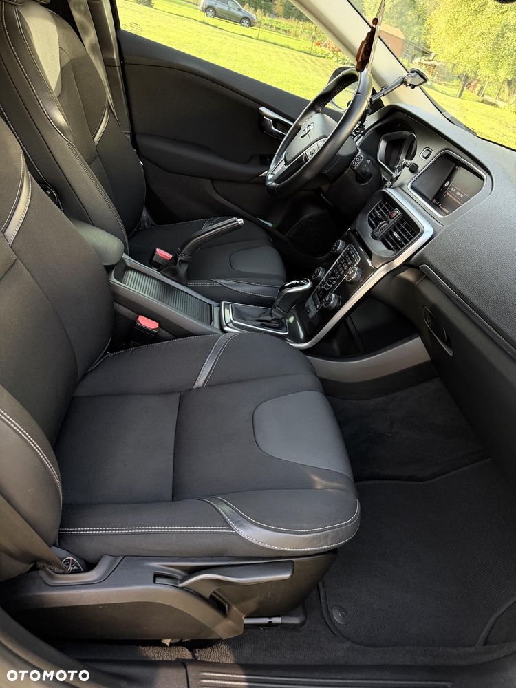 Volvo V40 T3 Drive-E Momentum - 13