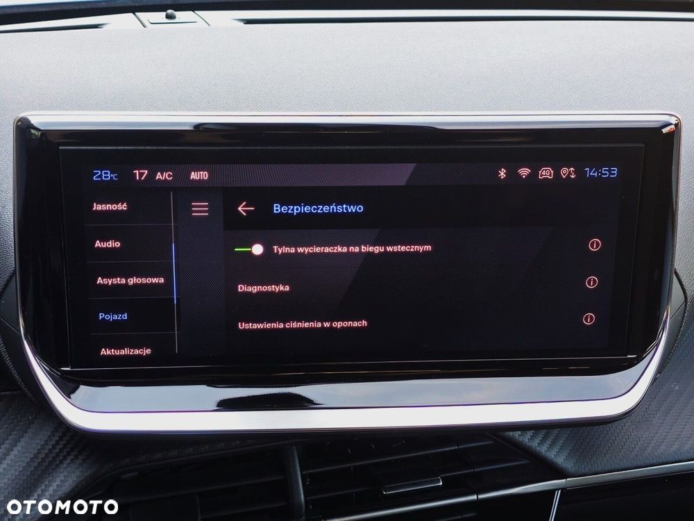 Peugeot 2008 PureTech 100 Allure S&S BVM6 - 22