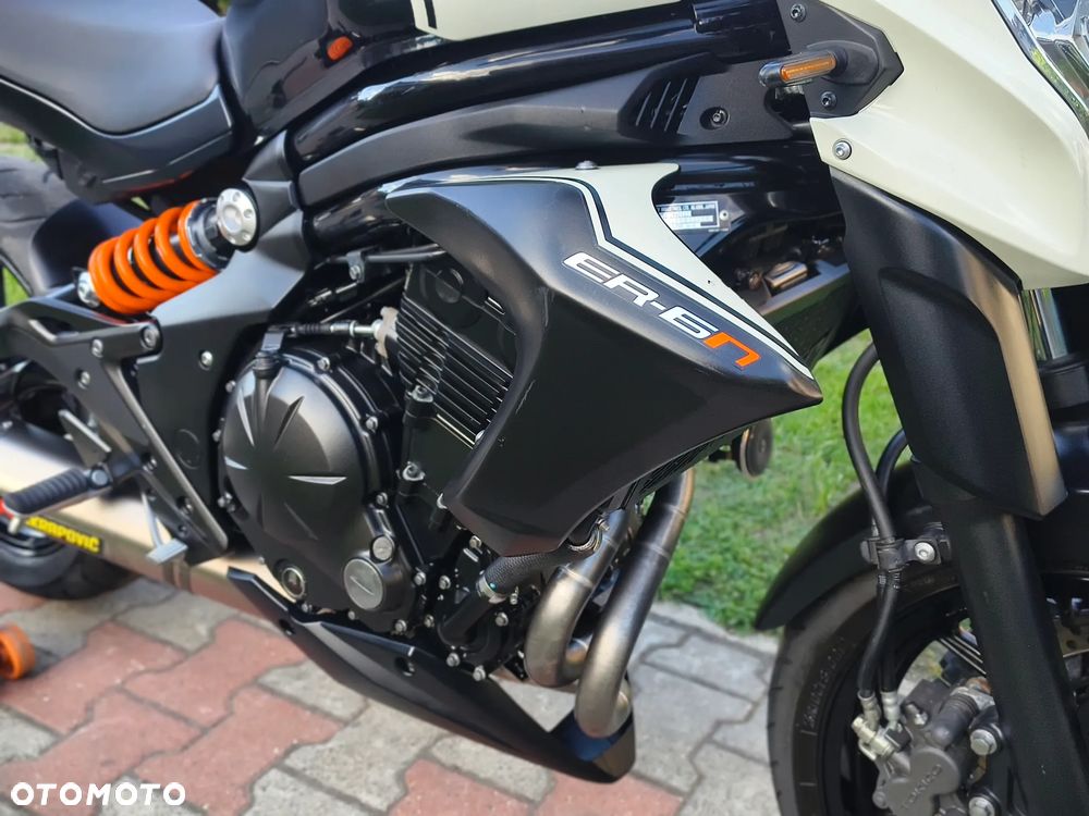 Kawasaki ER - 12