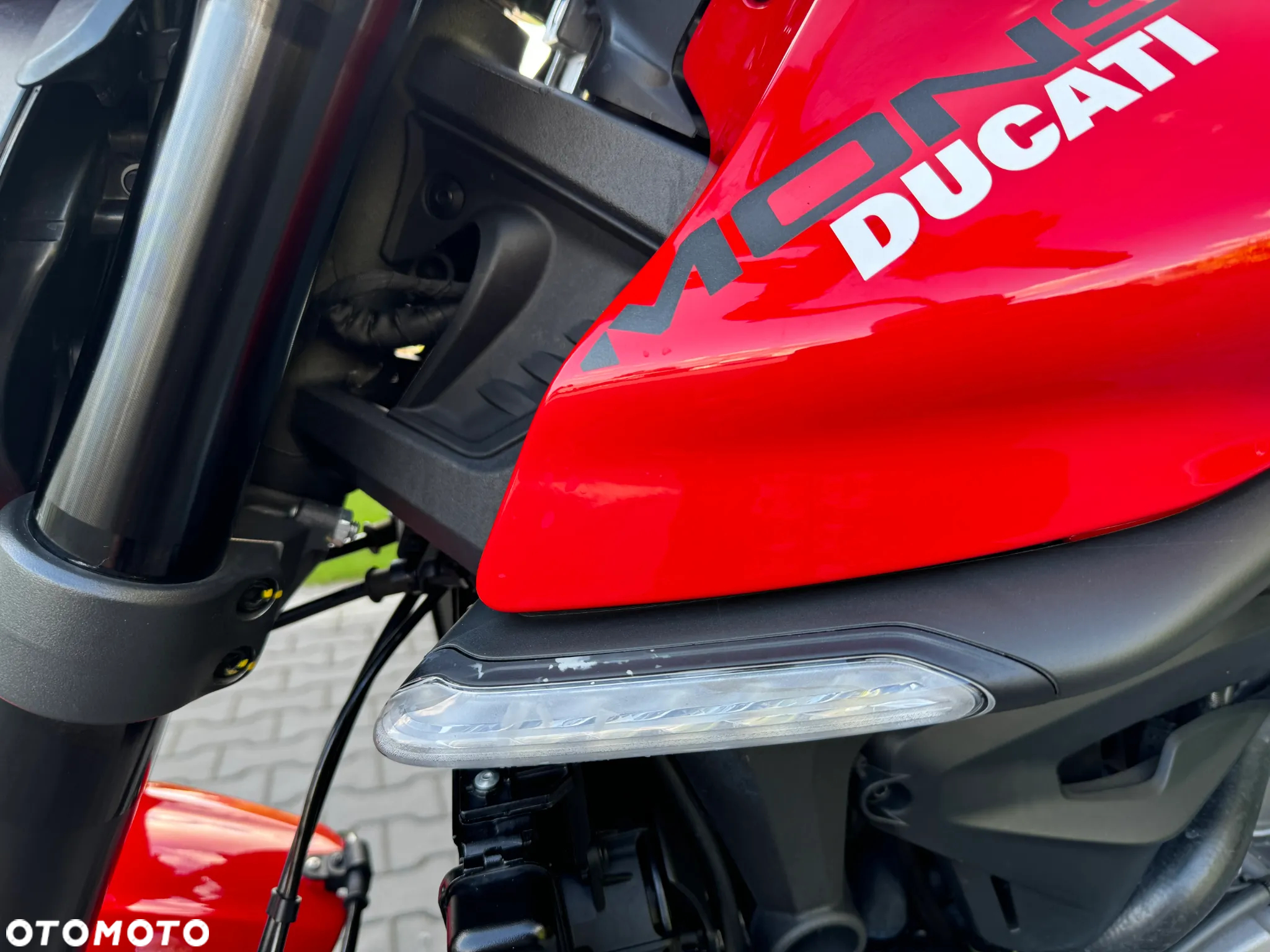 Ducati Monster - 16