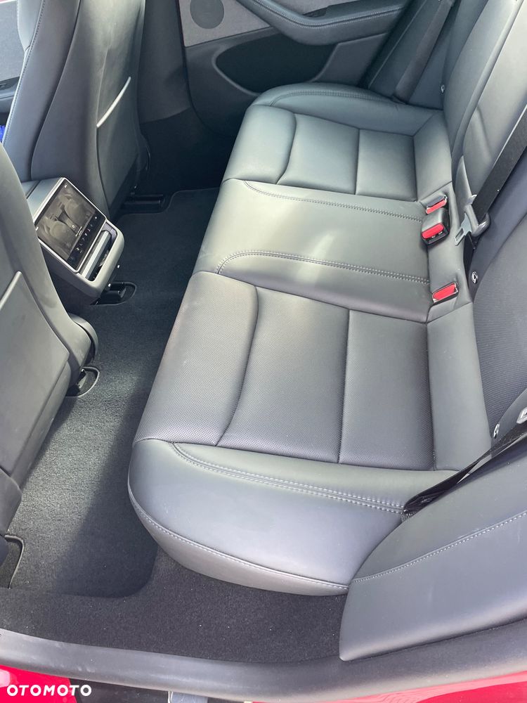 Tesla Model 3 - 16