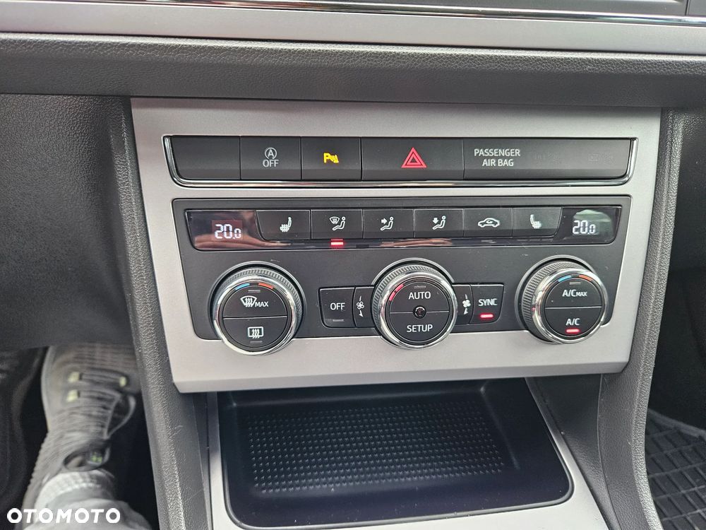 Seat Leon 2.0 TDI DPF Start&Stop XCELLENCE - 24